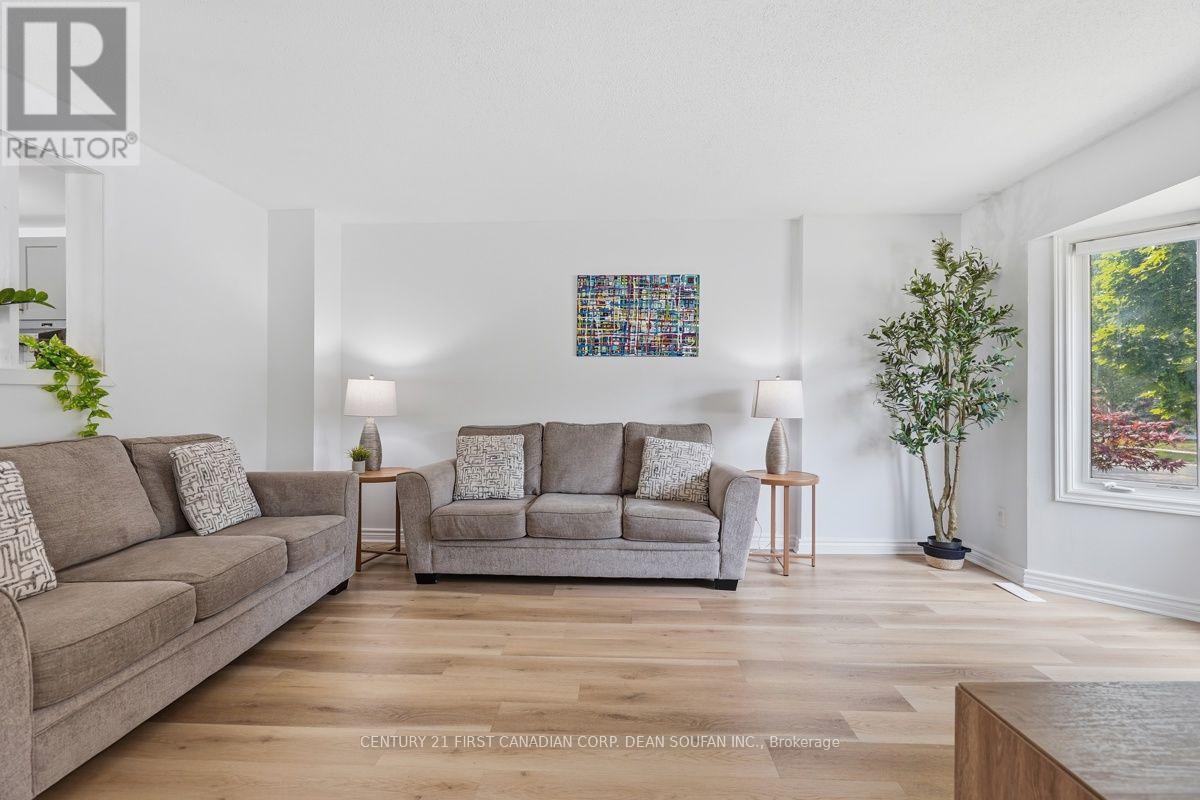 3 bedroom Single Family interior view, 33 Ashley Crescent, London South (South X), Ontario