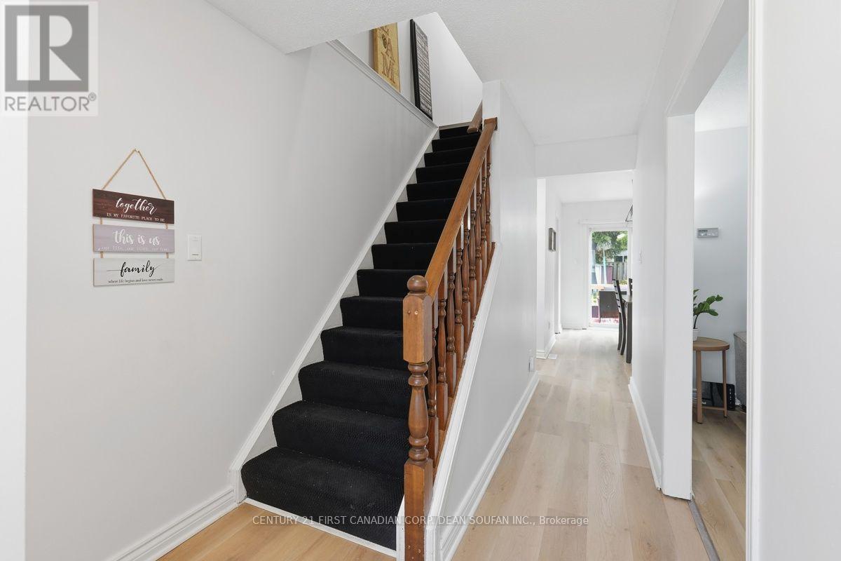 3 bedroom Single Family interior view, 33 Ashley Crescent, London South (South X), Ontario