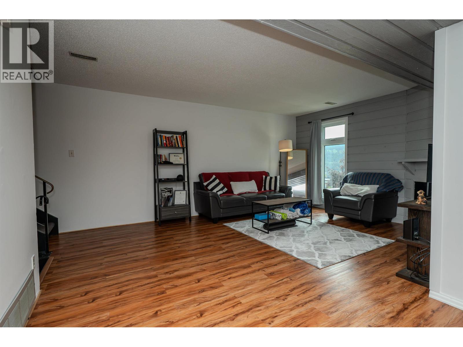 #49 800 N 2ND AVENUE - 5