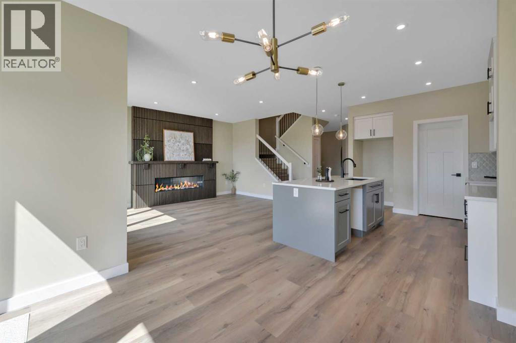 Open kitchen & Dining