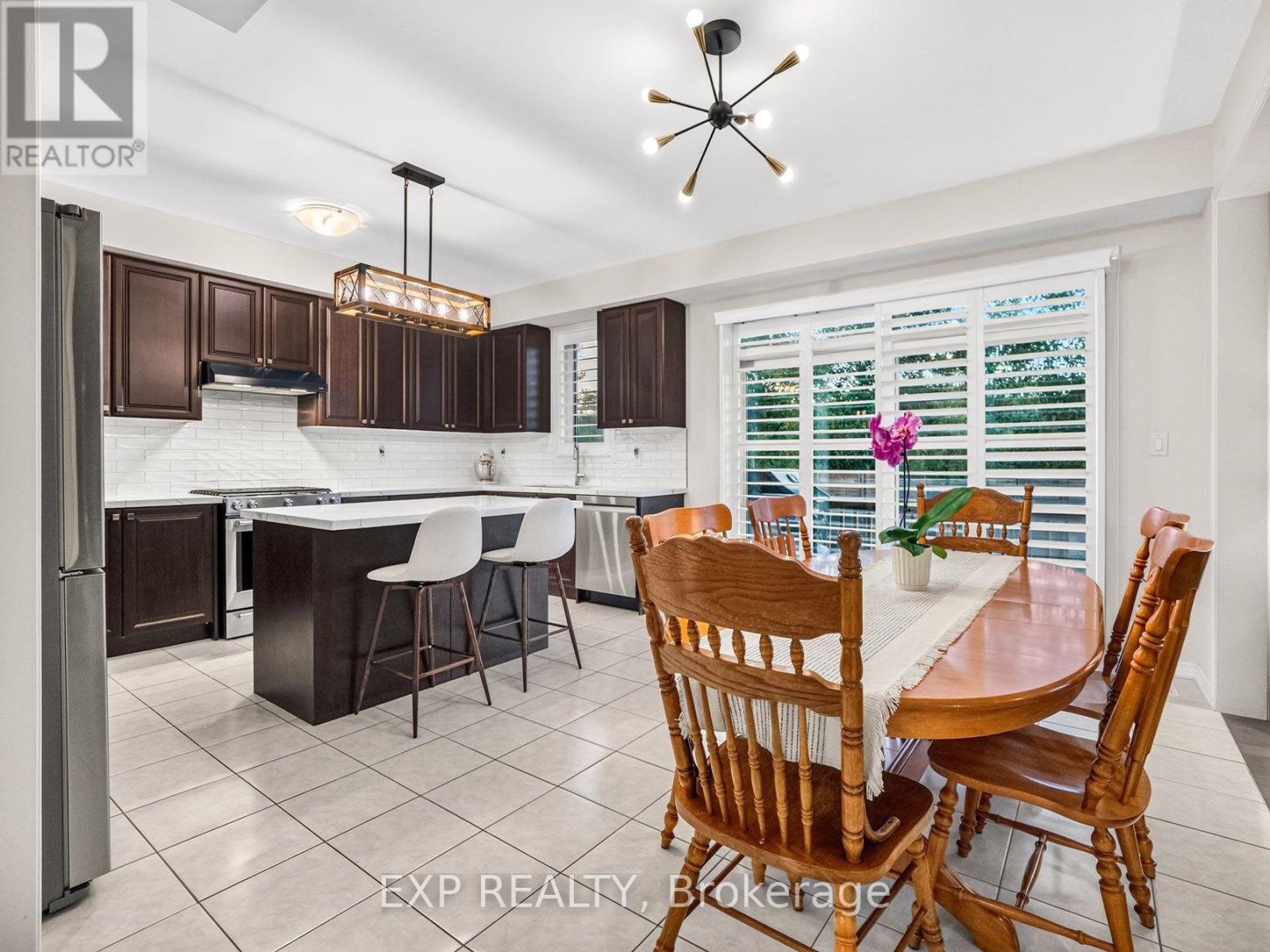 62 ESTHER CRESCENT - Image 14