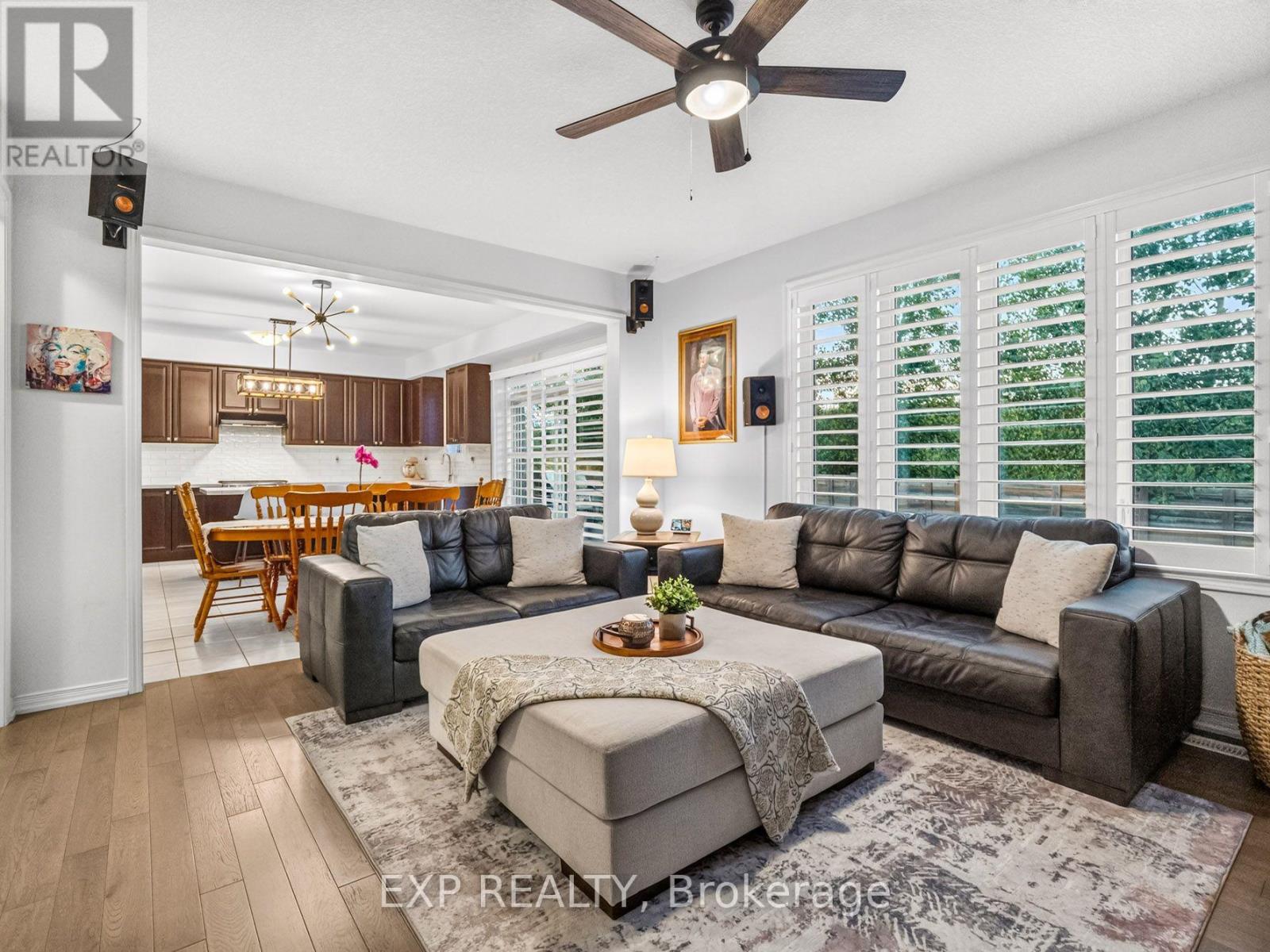 62 ESTHER CRESCENT - Image 19