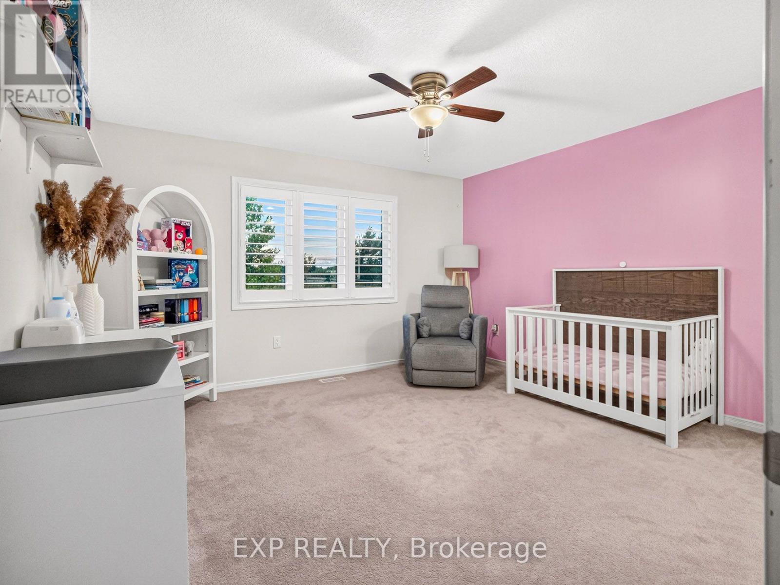 62 ESTHER CRESCENT - Image 32
