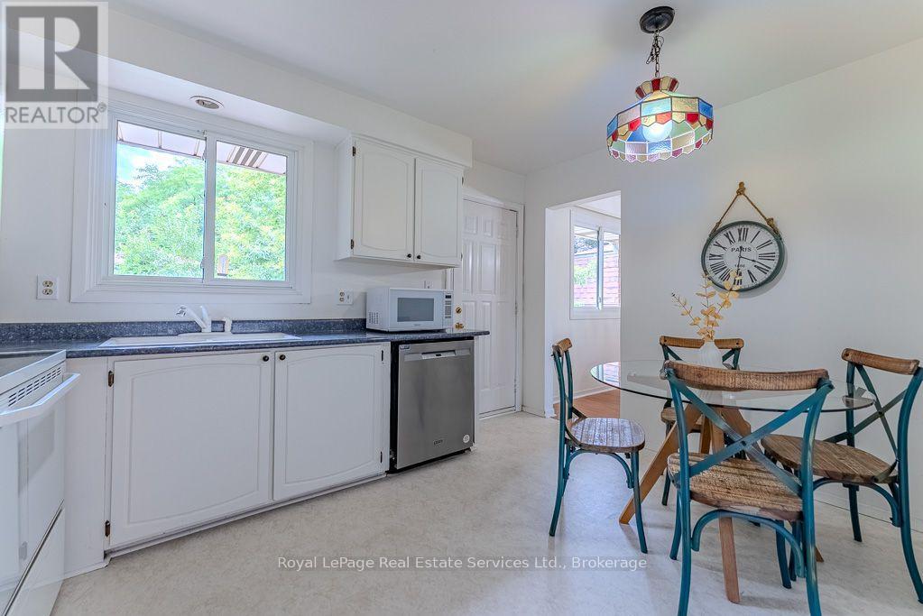 668 MACLAREN DRIVE - 8