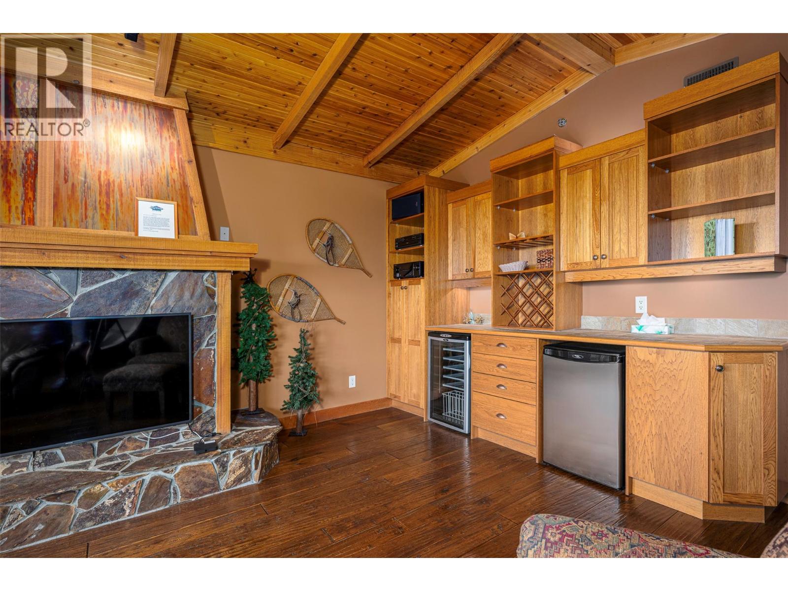 #205 250 Feathertop Way - Image 27