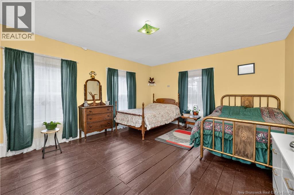 5910 King Street - Image 22