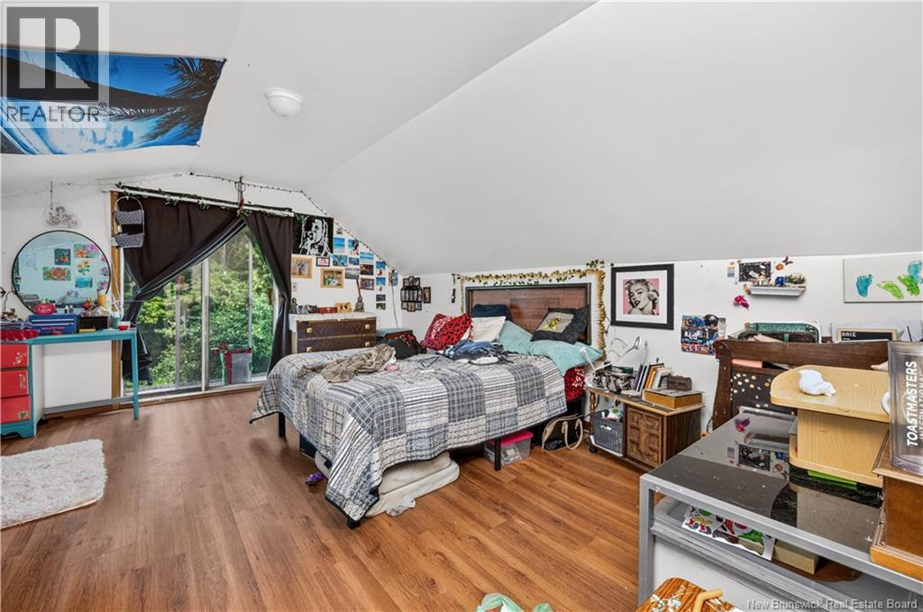 5910 King Street - Image 36
