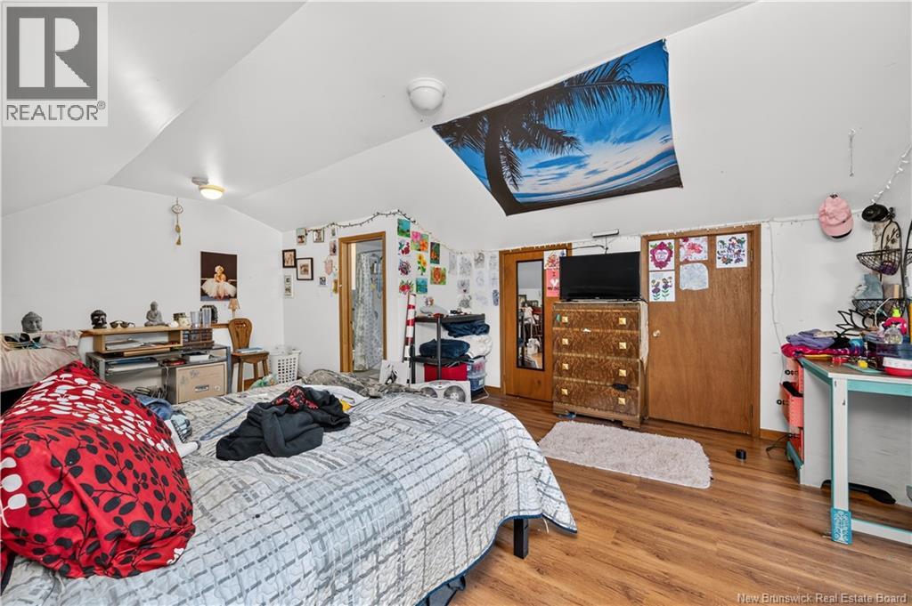 5910 King Street - Image 38