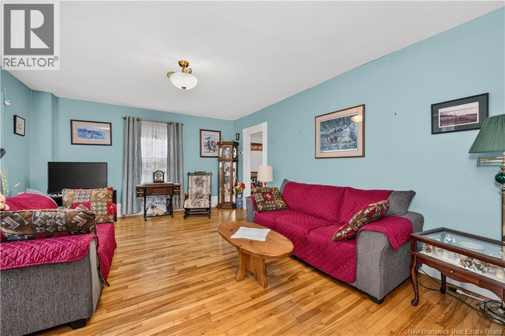 5910 King Street - Image 5