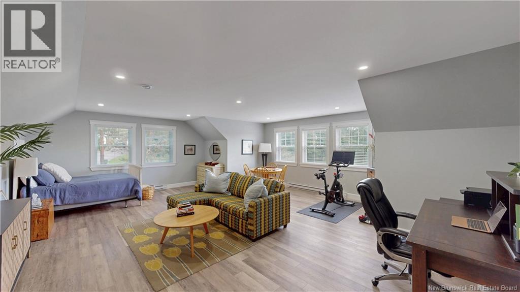 73 Elizabeth Parkway - 33
