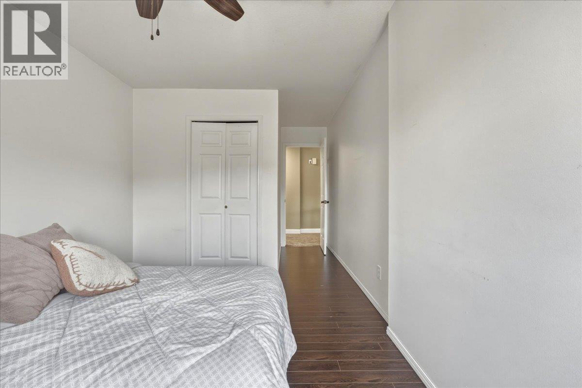 2225 Teal Place - Image 25