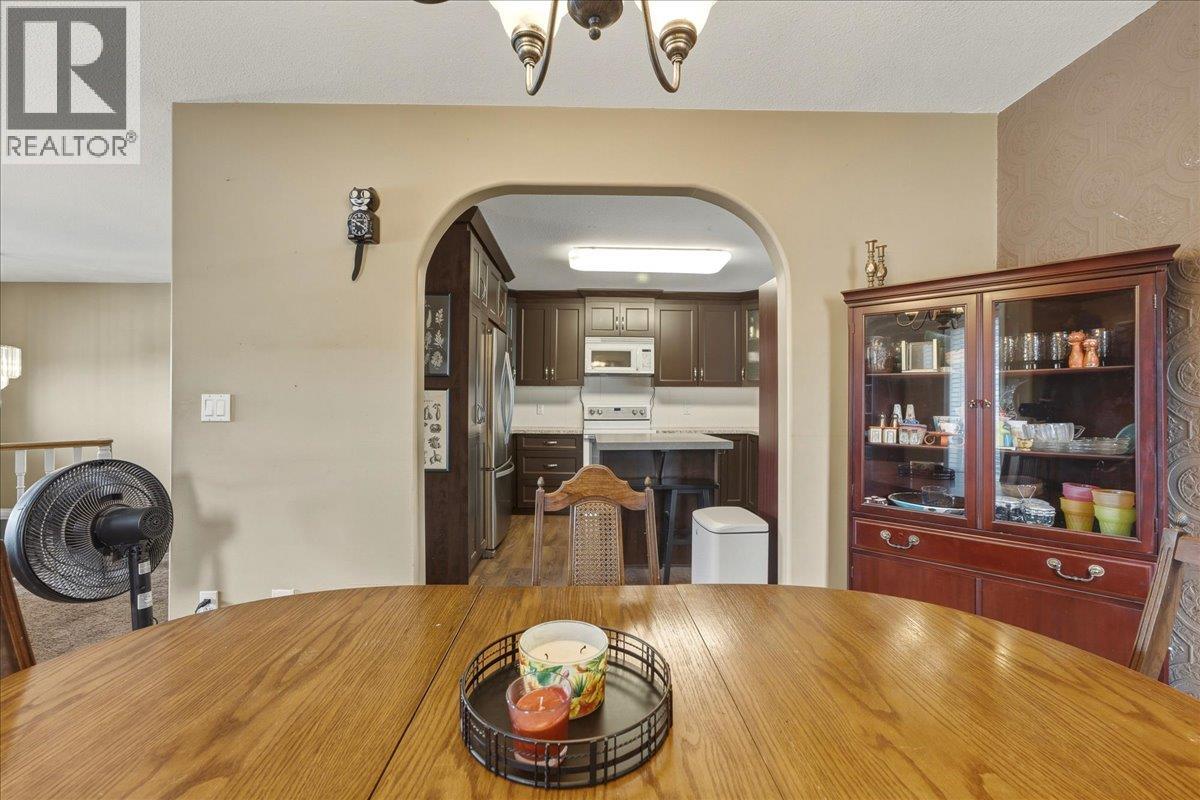 2225 Teal Place - Image 17