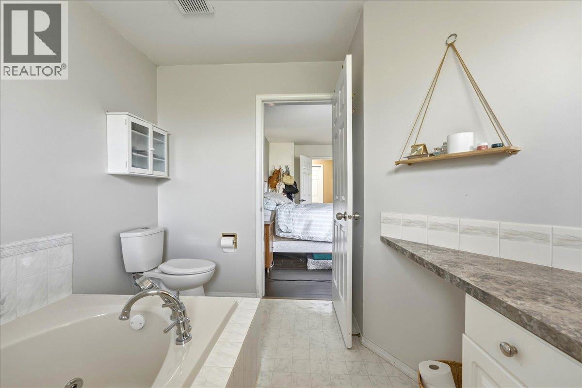 2225 Teal Place - 22