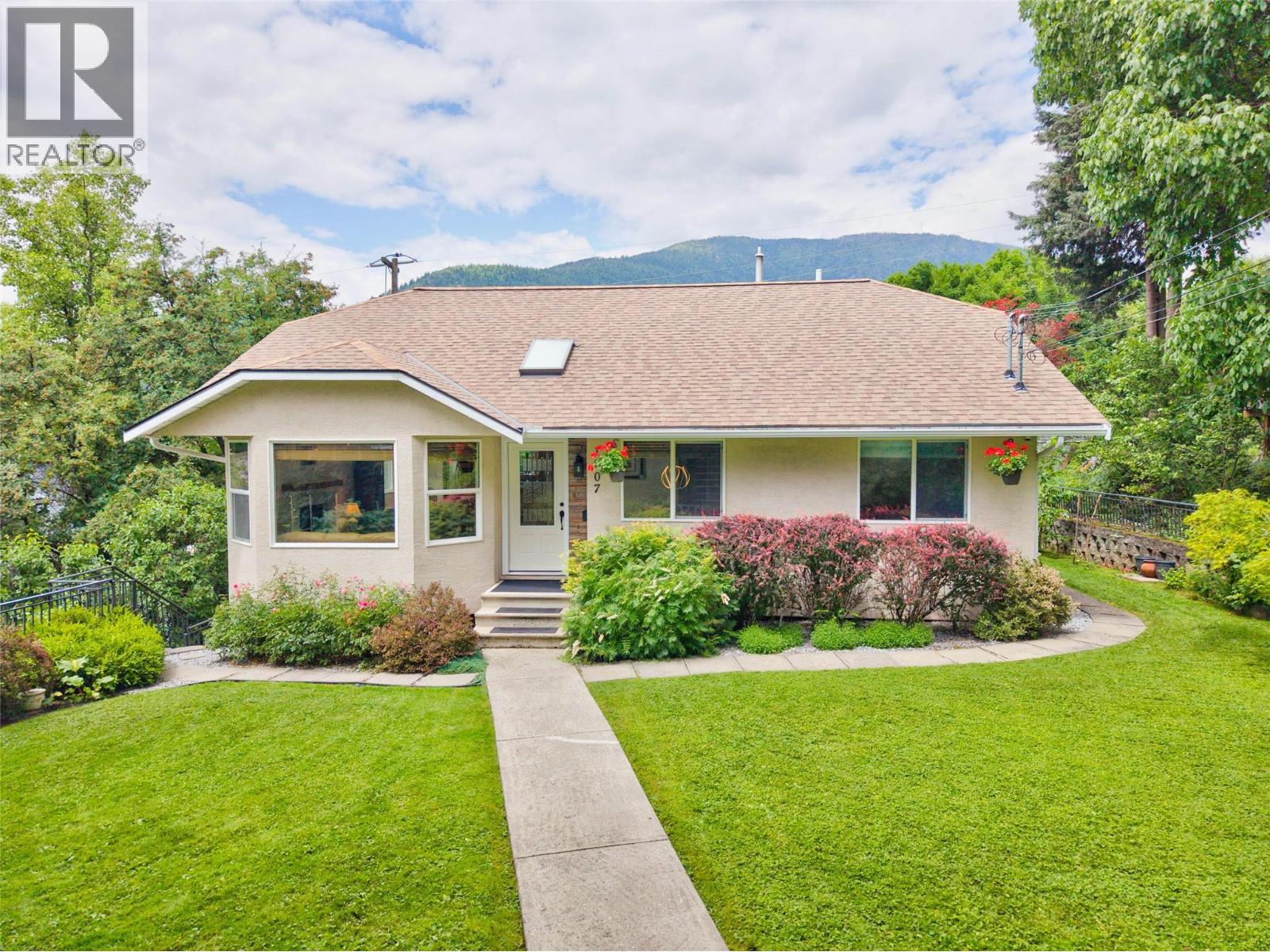 1007 Hoover Street - 1