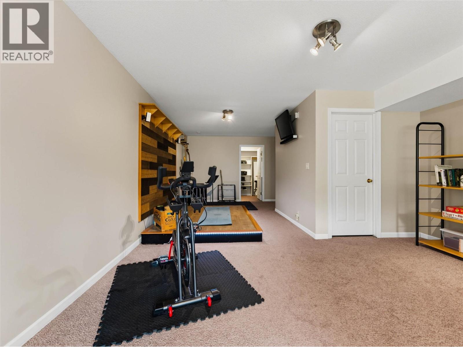 1007 Hoover Street - 47
