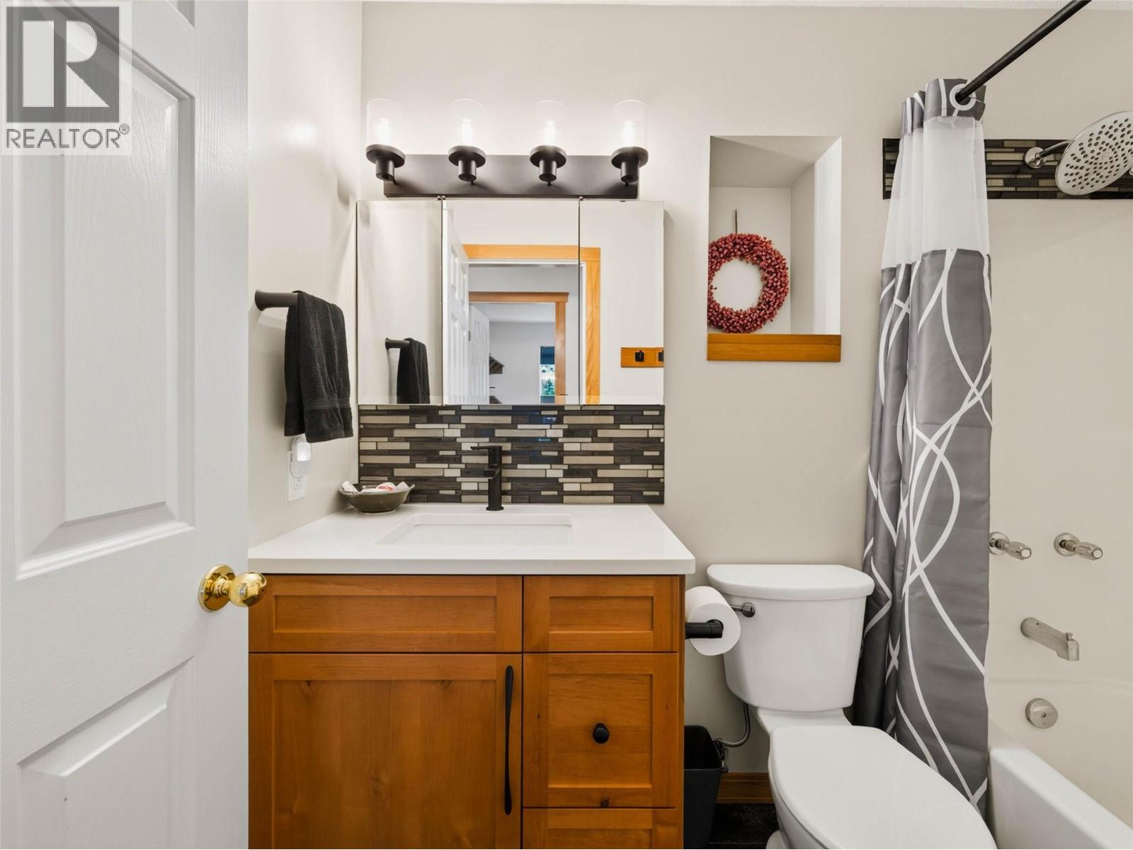 1007 Hoover Street - 34