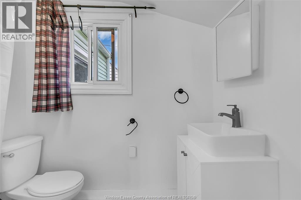 1176 CALIFORNIA AVENUE - Image 19