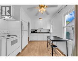 Kitchen - 1176 California Avenue, Windsor, ON N9B2Z9 Photo 8