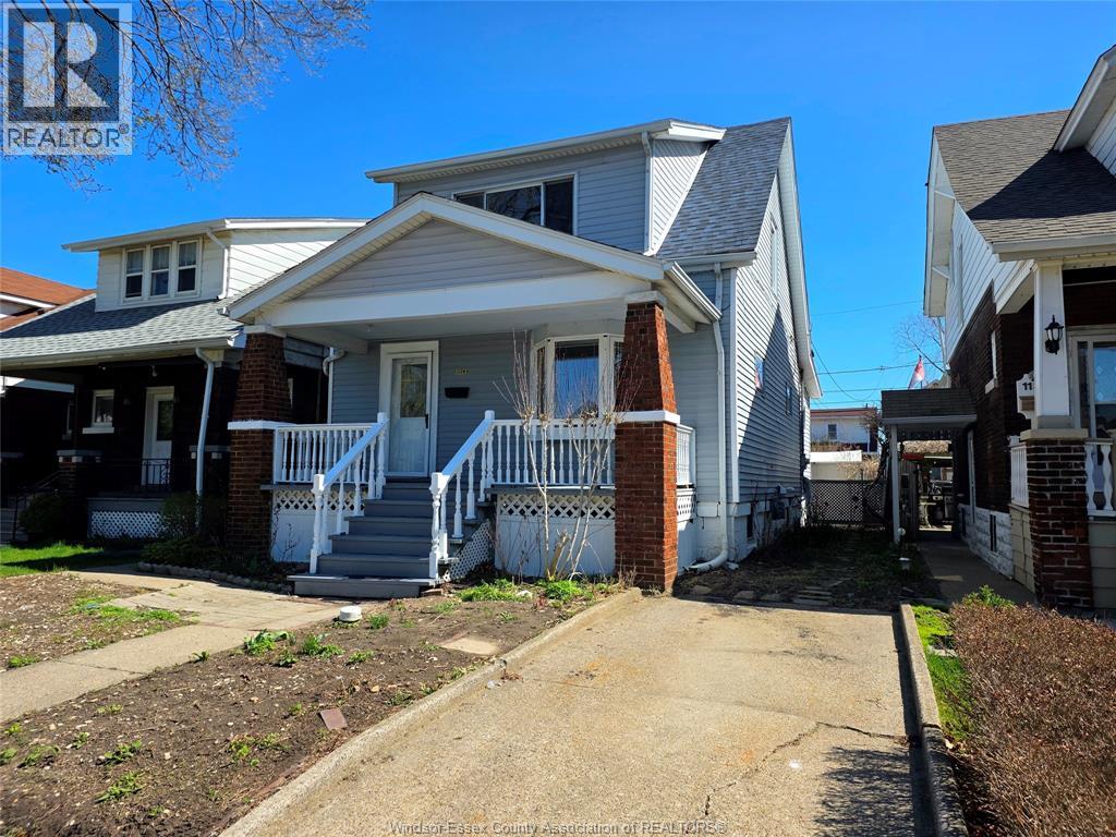 1126 LOUIS AVENUE - 3