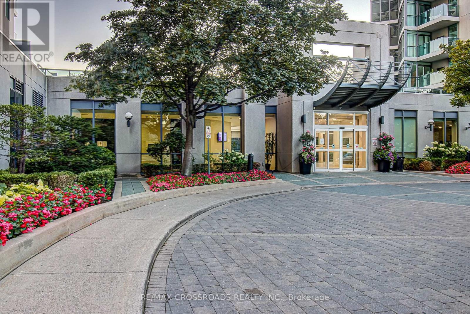 #1512 30 HARRISON GARDEN BOULEVARD - Image 30