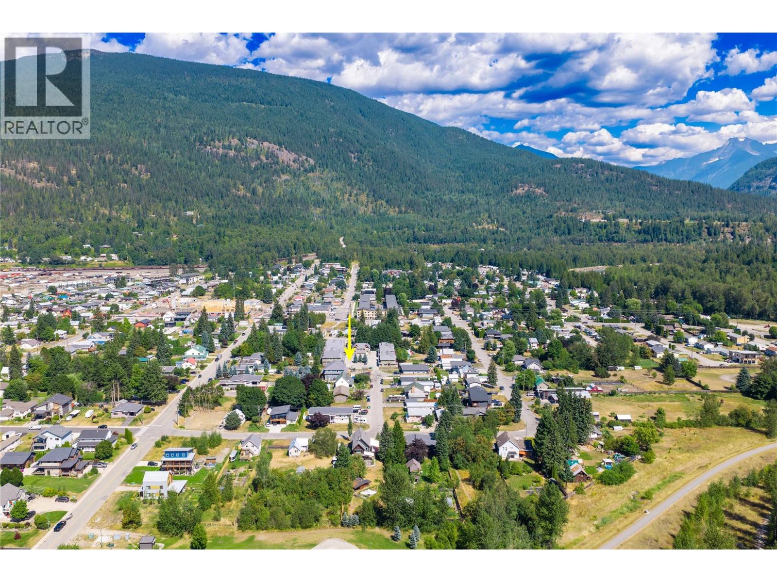 701 Center Street, Revelstoke