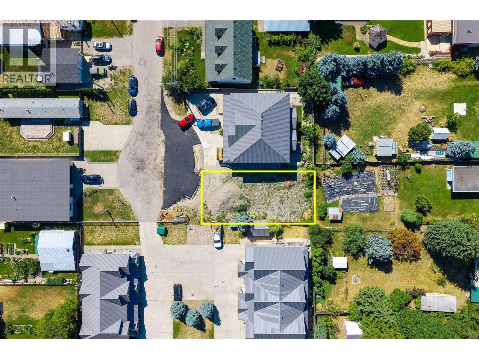701 Center Street, Revelstoke