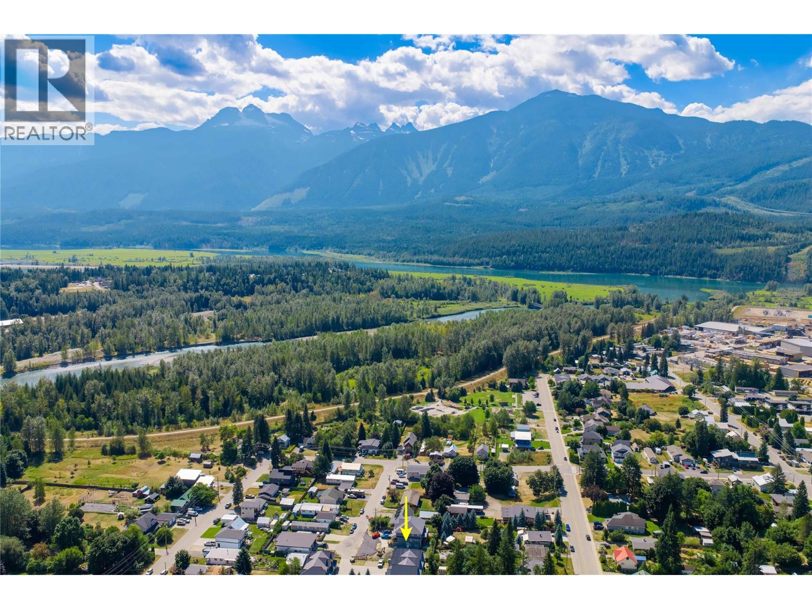 701 Center Street, Revelstoke