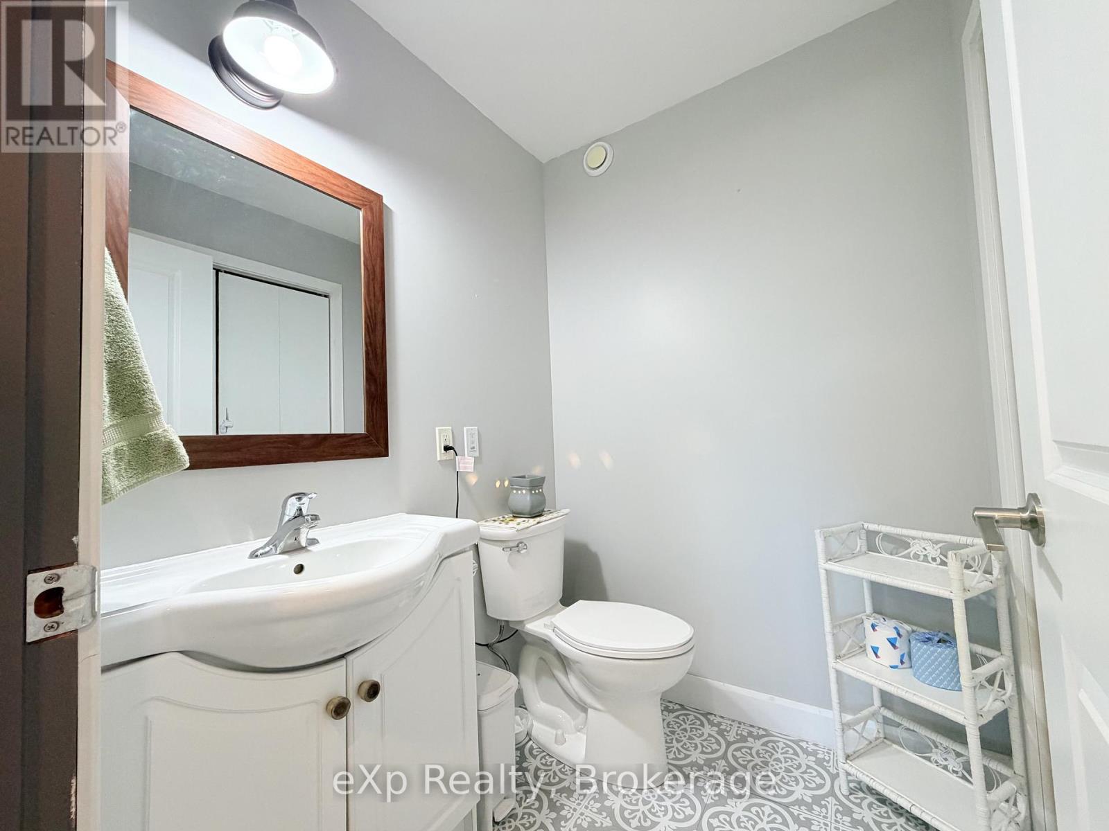 341013 GREY ROAD 28 - Image 9