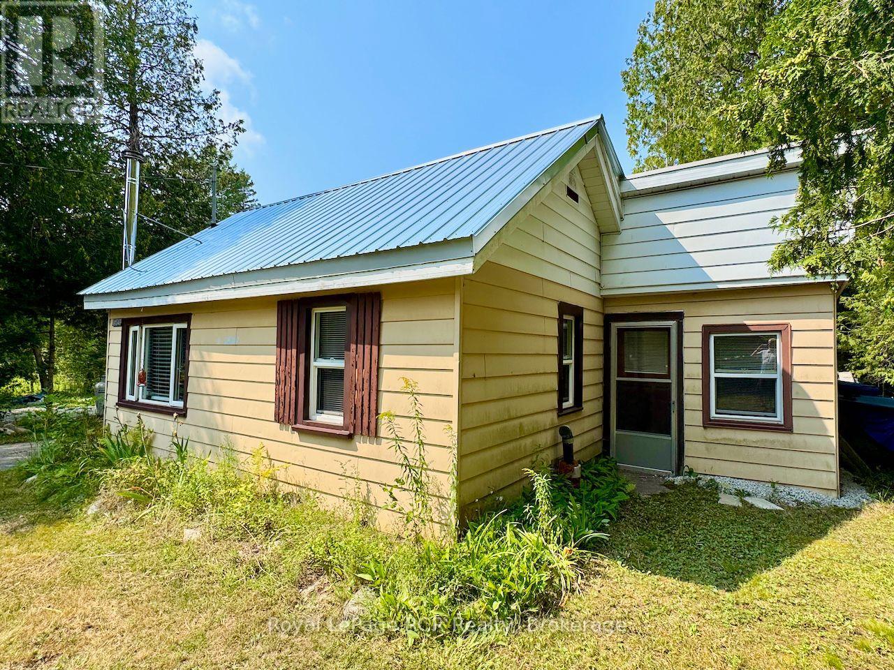 568 STOKES BAY ROAD - Image 38