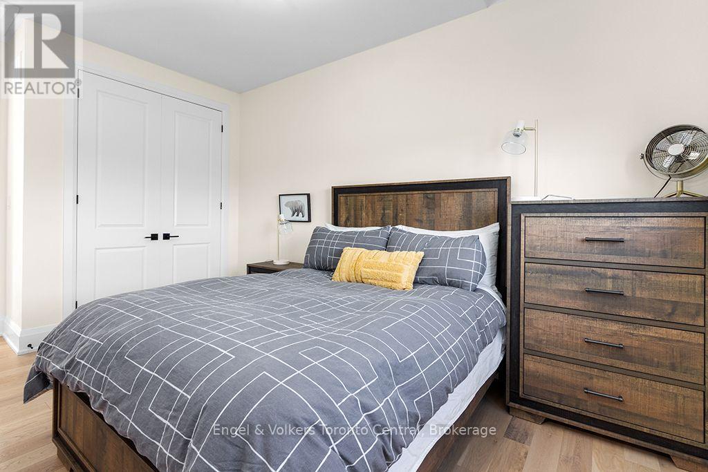 160 SPRINGSIDE CRESCENT - Image 22