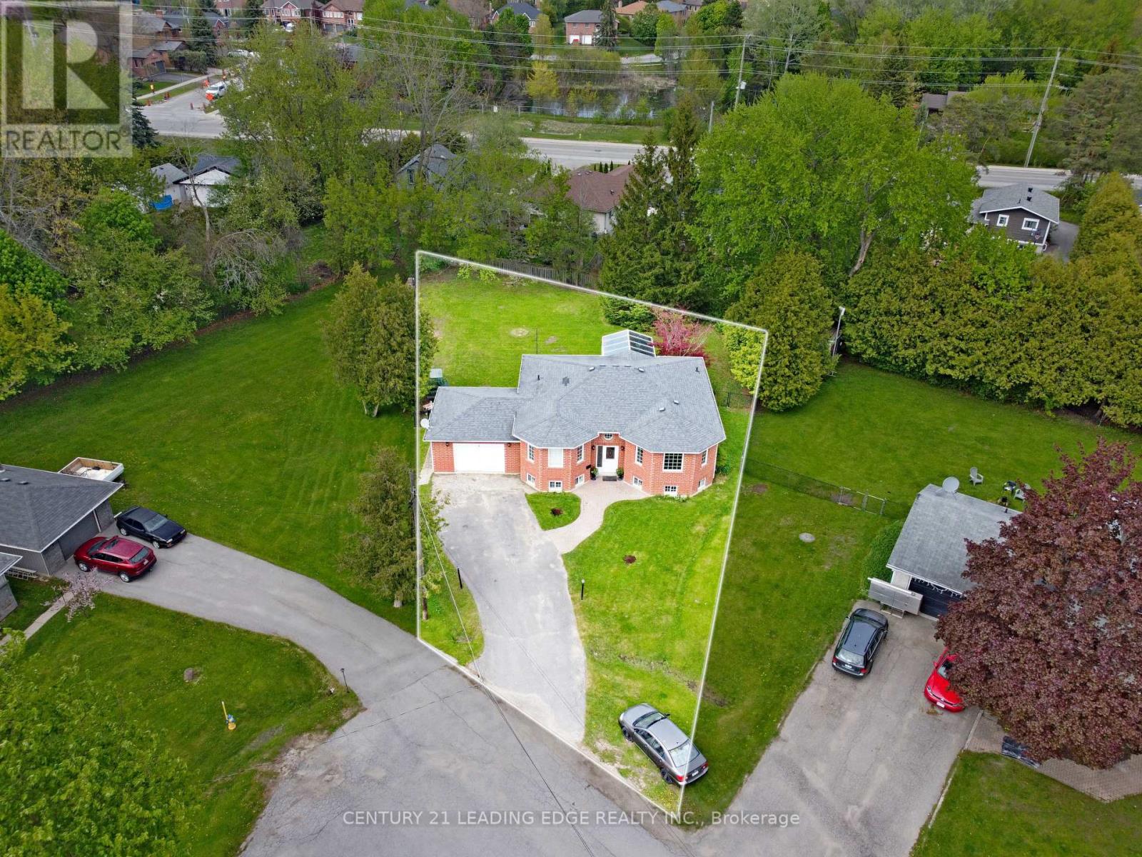 Property for sale at 4 BAY COURT