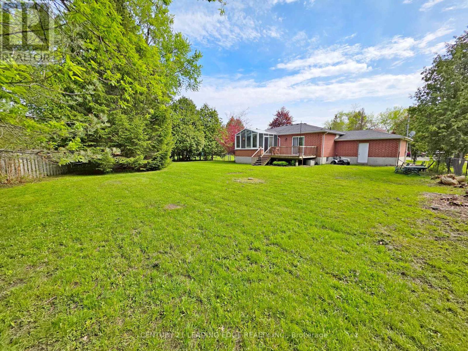 4 BAY COURT - Image 32