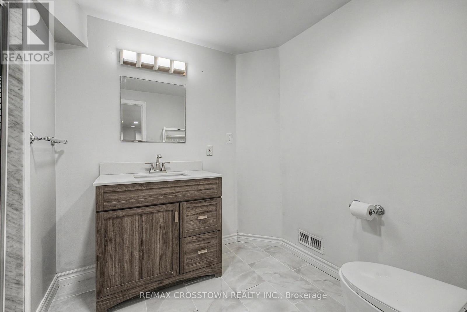 31 LOGAN COURT - 34