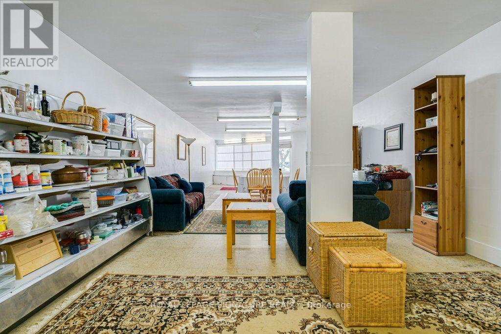 724 VAUGHAN ROAD - 7