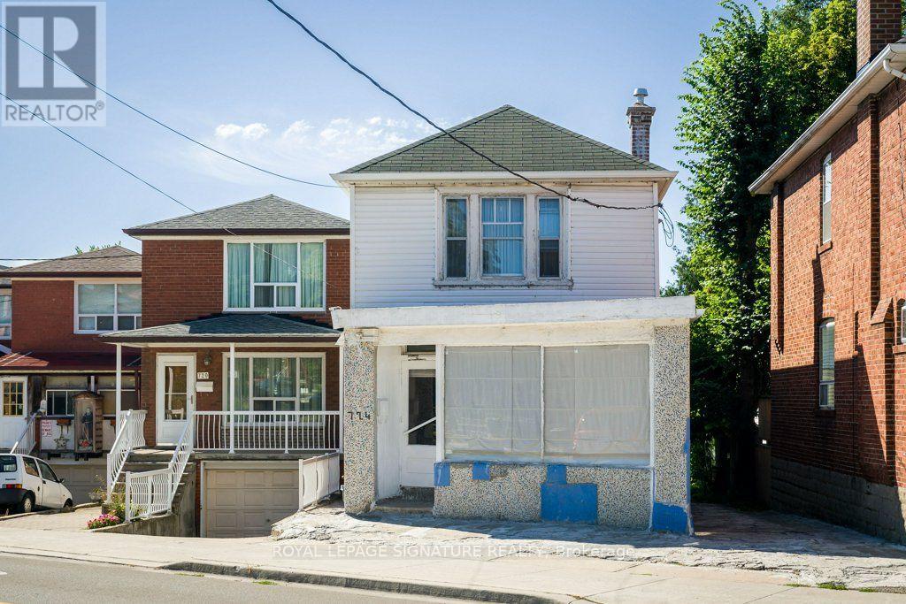 724 VAUGHAN ROAD - 27