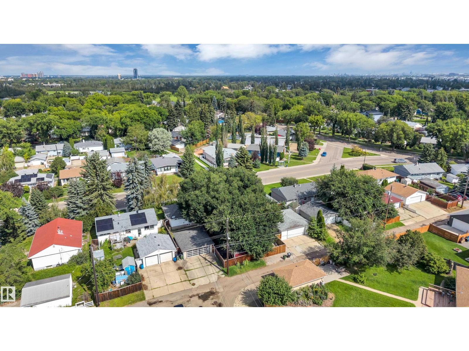 8615 66 AV NW - Image 55