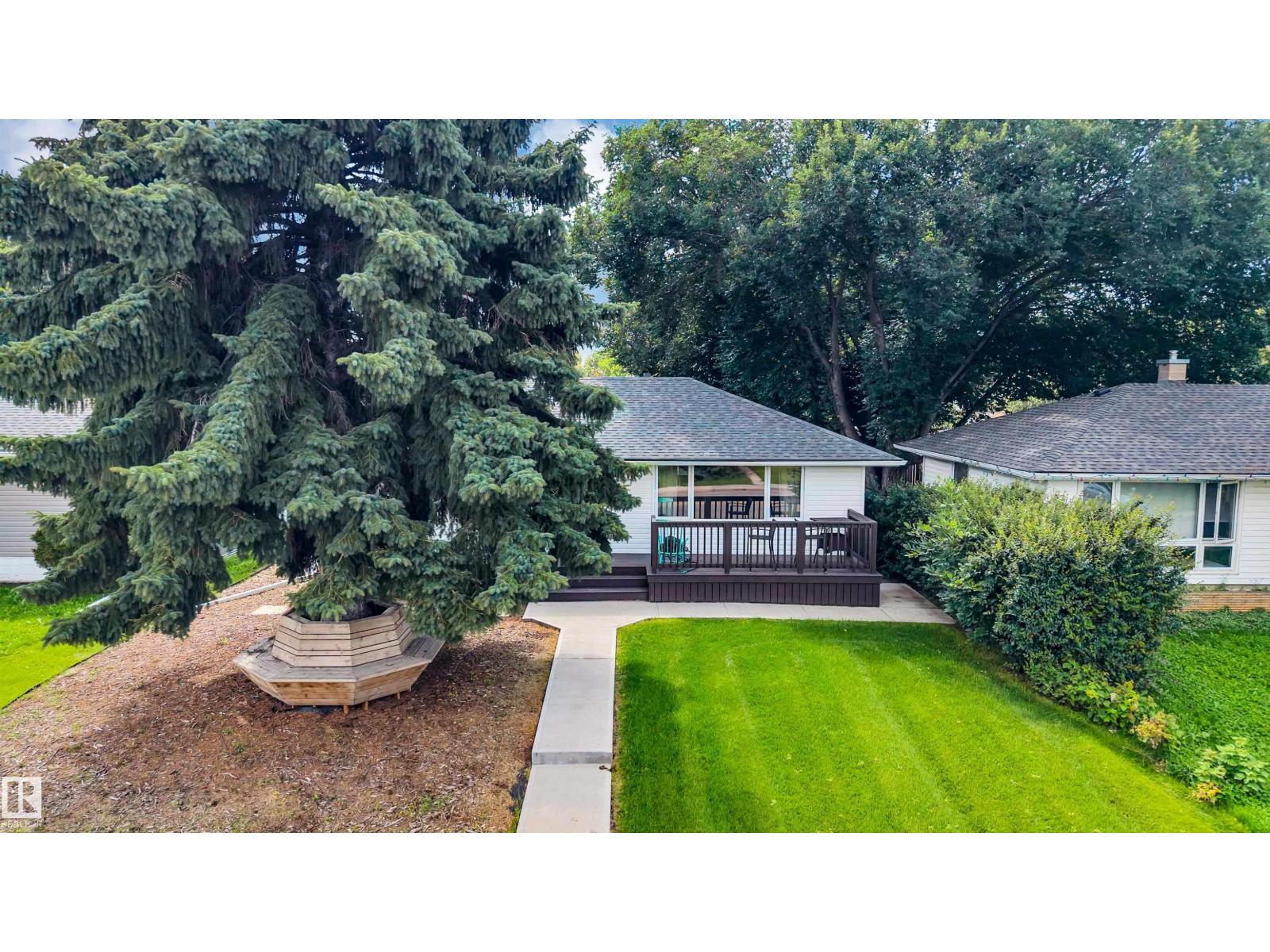 8615 66 AV NW - Image 49