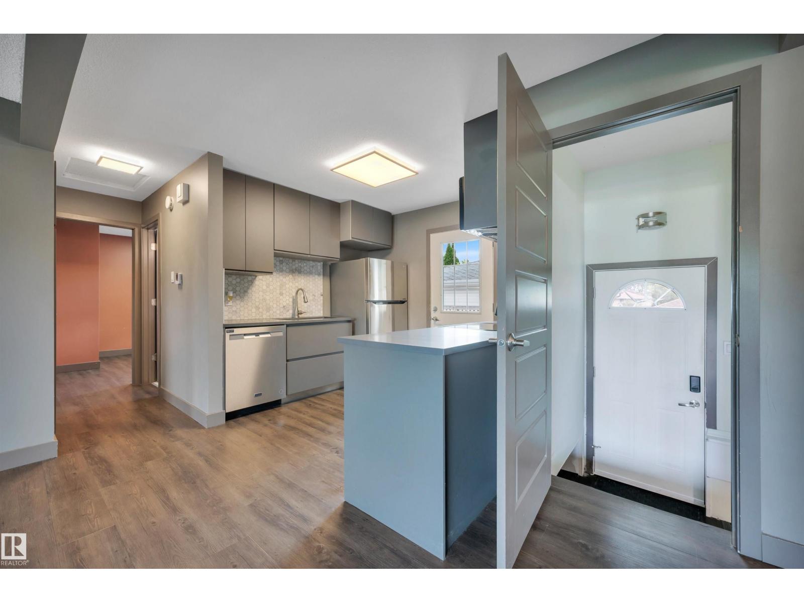 8615 66 AV NW - Image 27