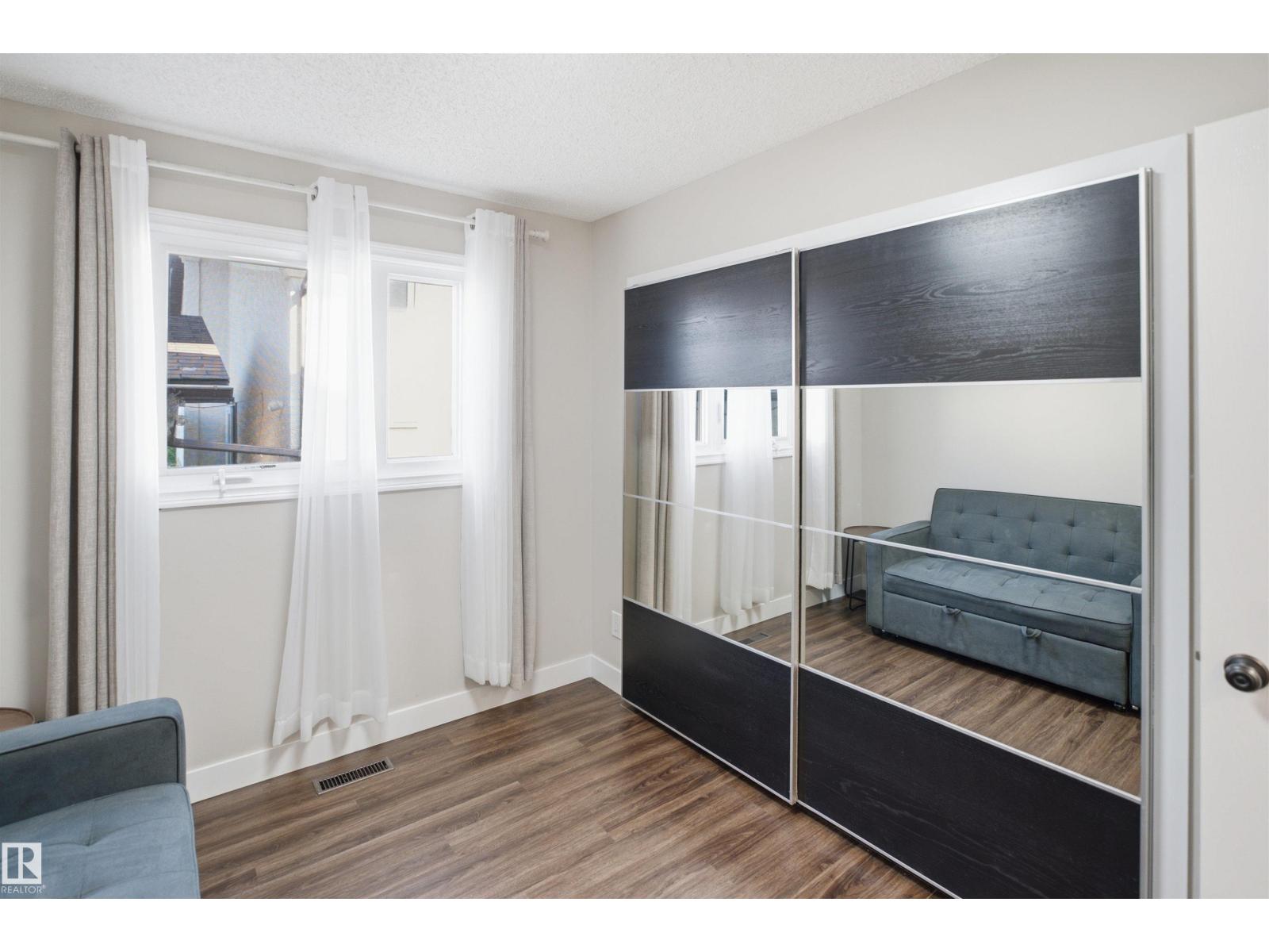 3515 20 Ave NW - 20
