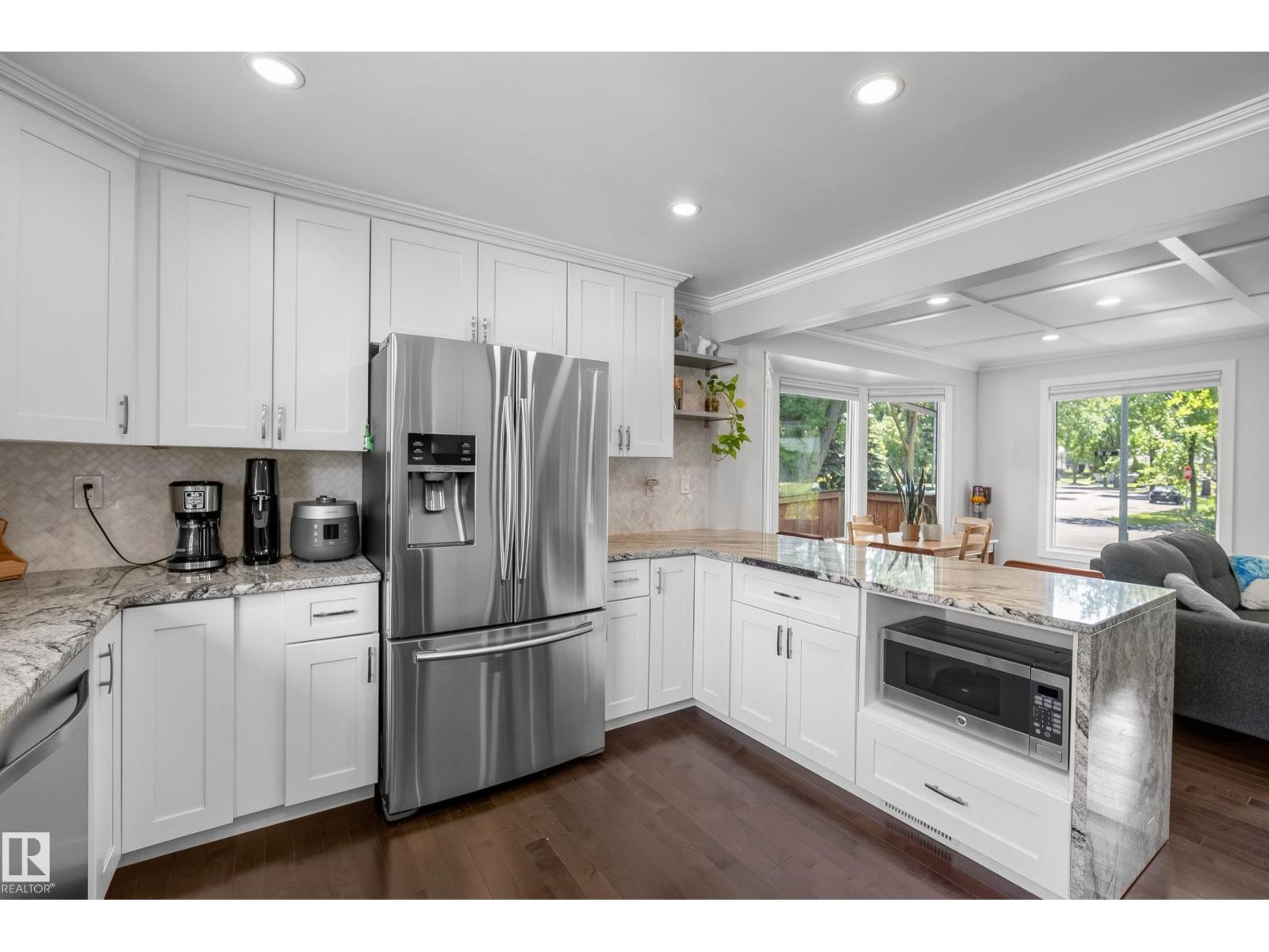 14604 93 AV NW - 16