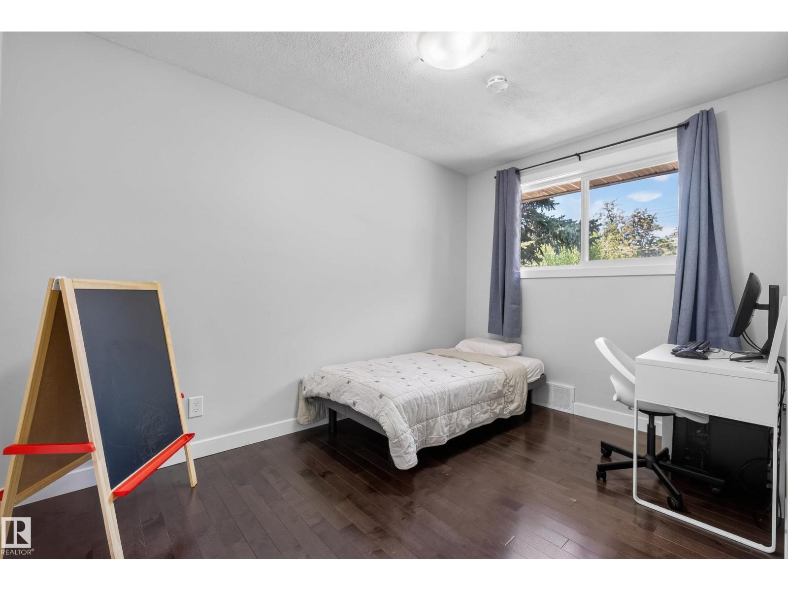 14604 93 AV NW - Image 24