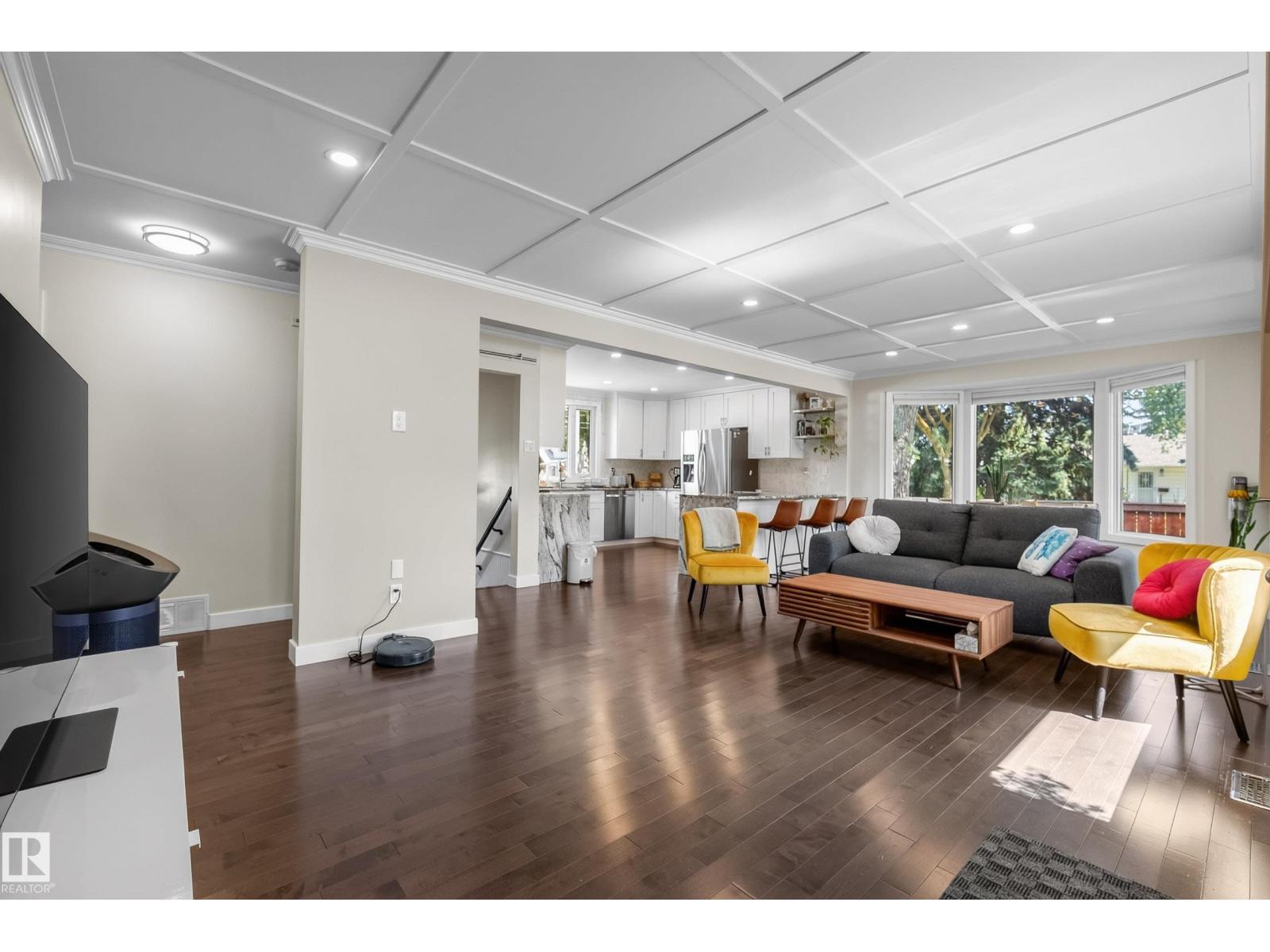 14604 93 AV NW - 9