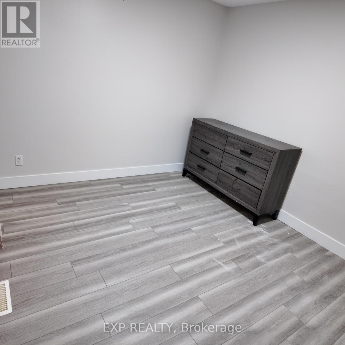 74 Almond Road — photo 12