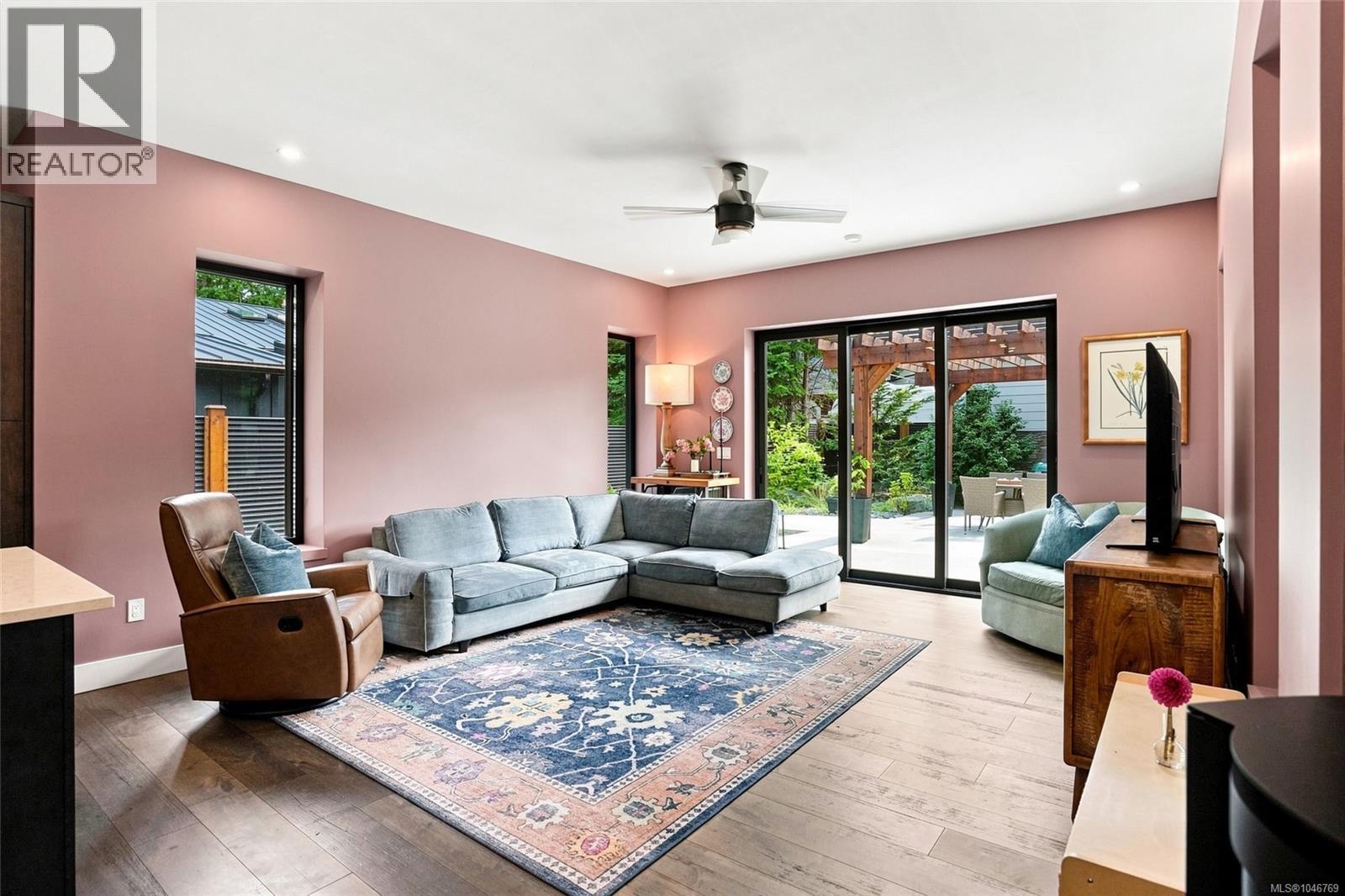 935 Meadowlark Pl - 27