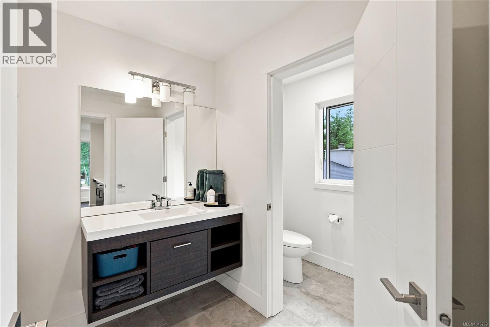 935 Meadowlark Pl - 40