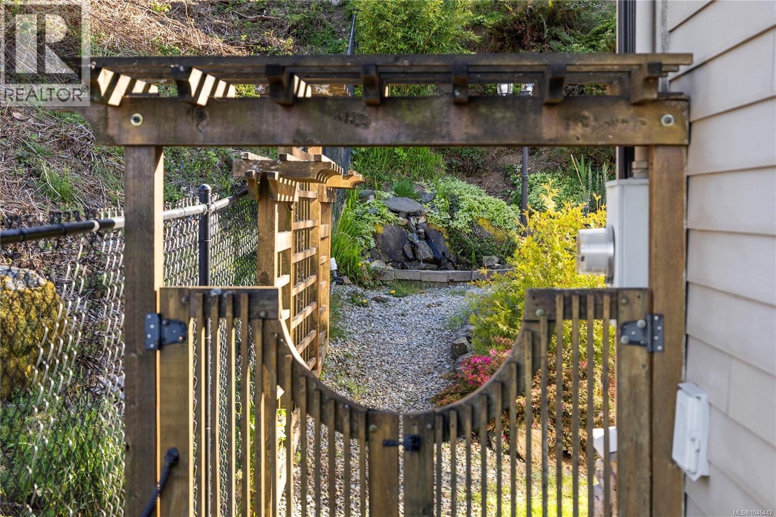 5170 Laguna Way - Image 51