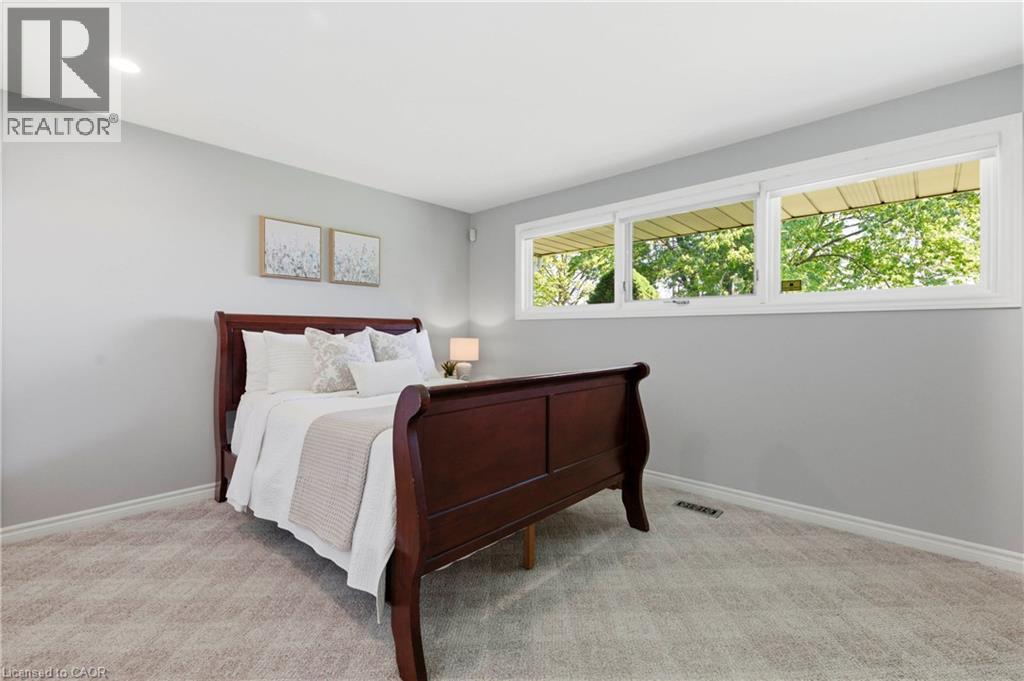 1068 CAMERON Road - Image 21