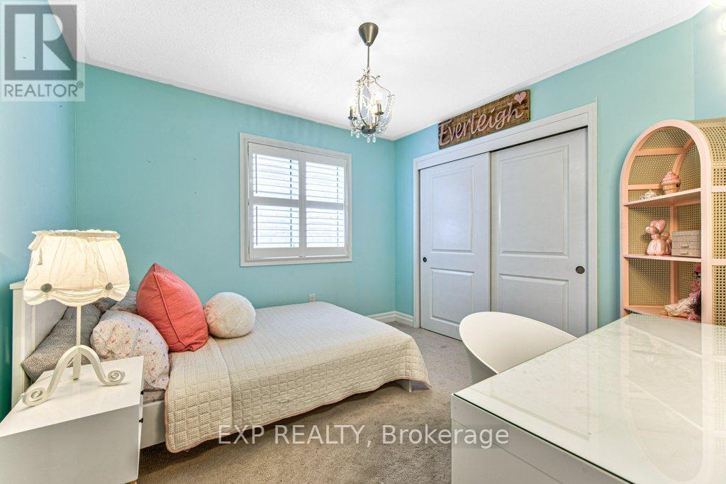 76 RUHL DRIVE - Image 30