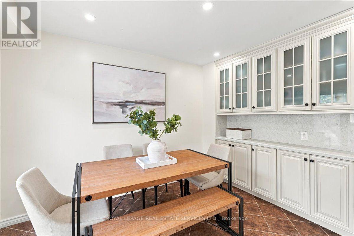 1199 LEEWOOD DRIVE - 11