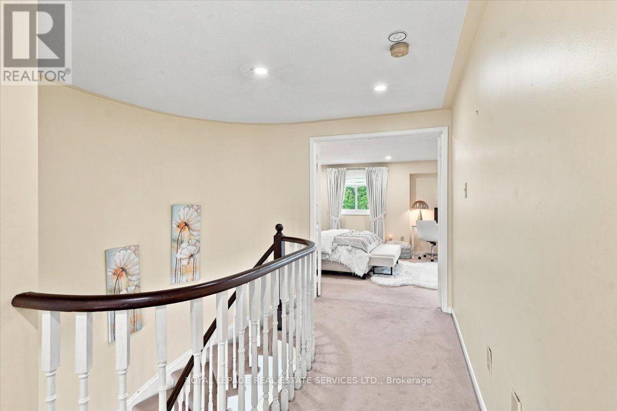 1199 LEEWOOD DRIVE - 25